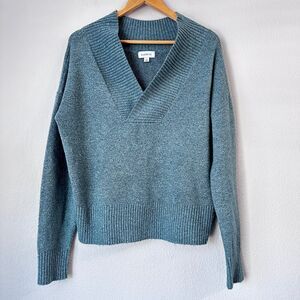 Evereve Women's Aria V-Neck Sweater Pullover Soft Teal Green Long Sleeve Small